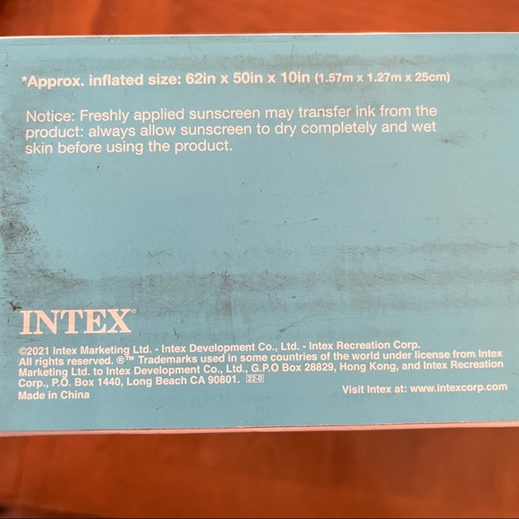 New in box intex sand & summer rainbow seashell pool float 50”Hx62”Lx10”W - Picture 3 of 4